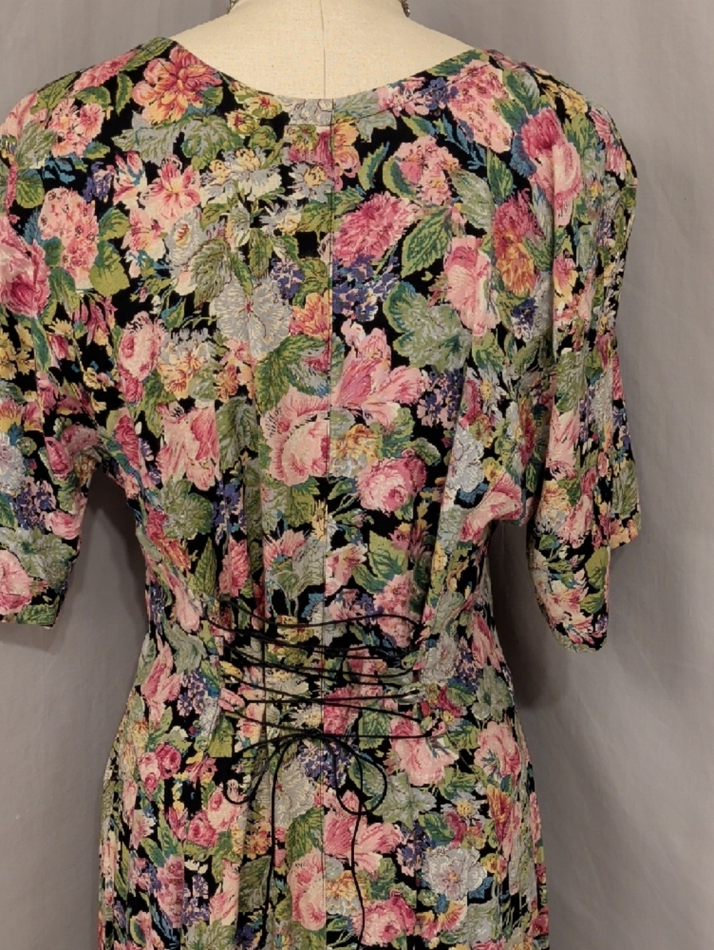 Floral Scoop Neck Midi Dress Pink Floral Vintage Starina Lace Up Back Button Frt - Picture 4 of 11